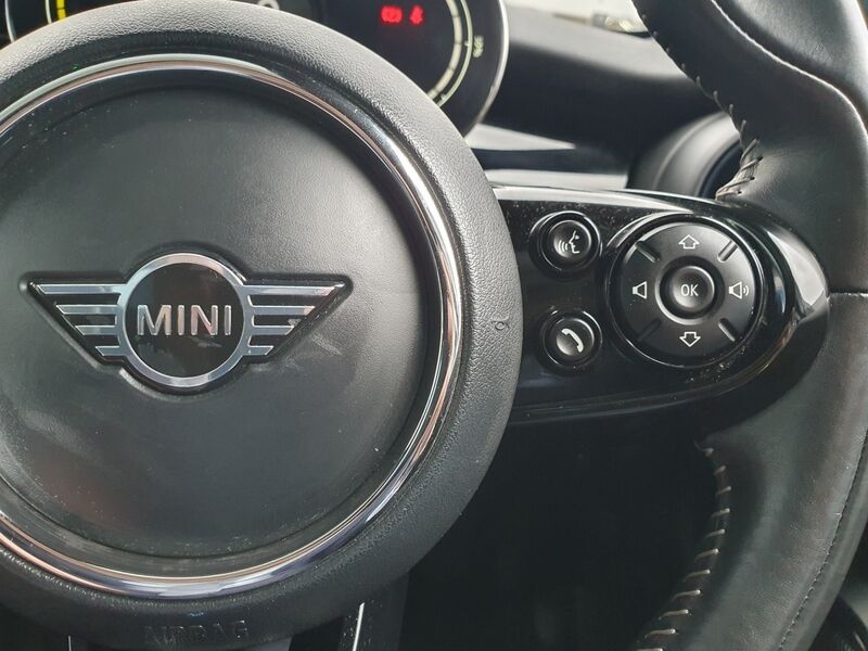 More views of MINI Hatch