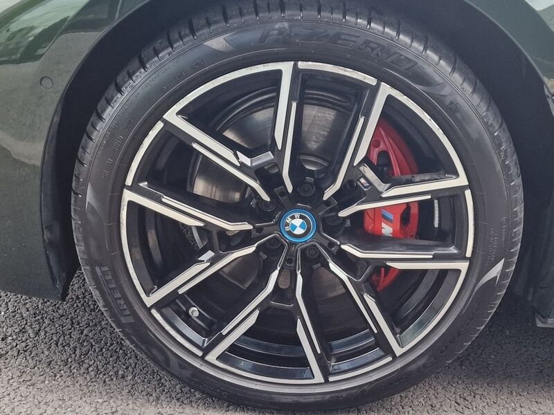 More views of BMW i4