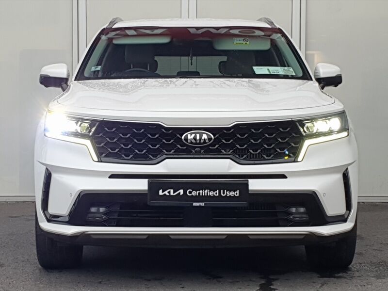 More views of Kia Sorento