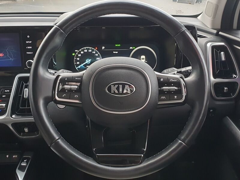 More views of Kia Sorento