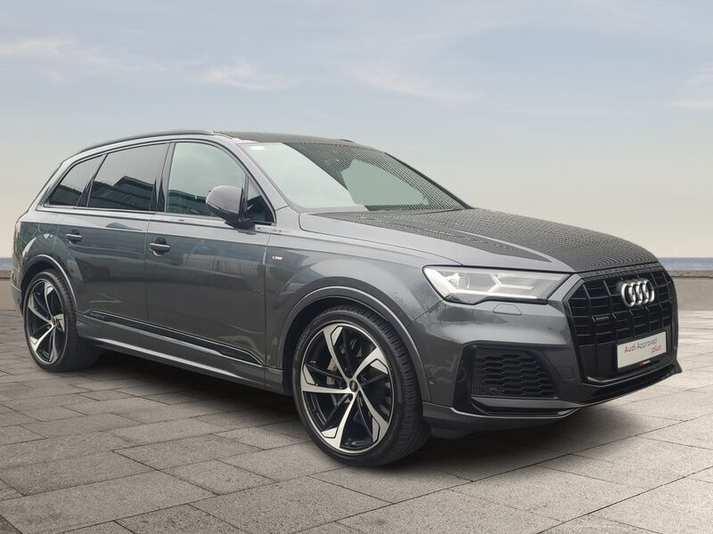 More views of Audi Q7