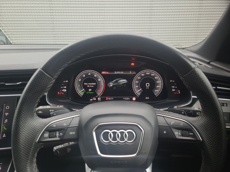 More views of Audi Q7