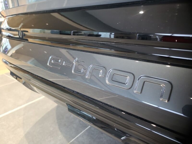 More views of Audi Q8 e-tron