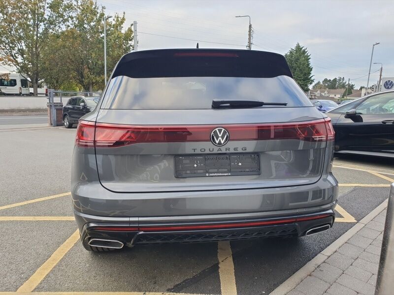 More views of Volkswagen Touareg