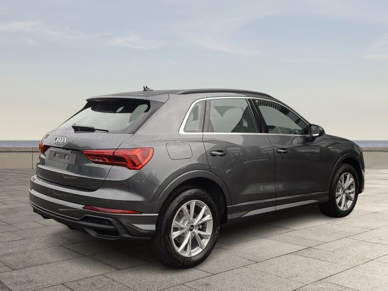 More views of Audi Q3