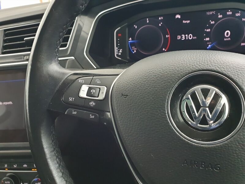 More views of Volkswagen Tiguan