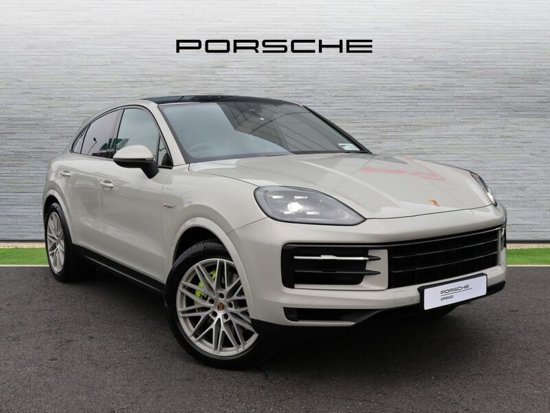 More views of Porsche Cayenne