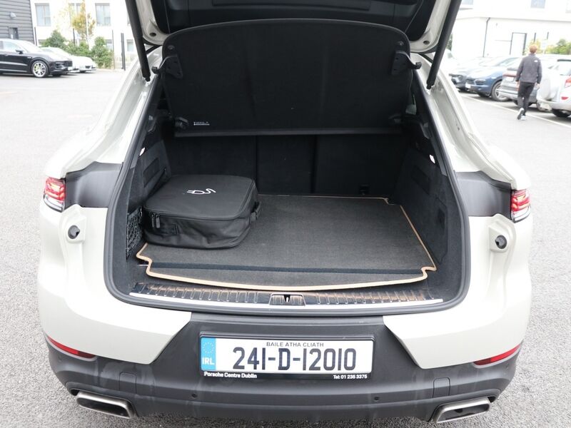 More views of Porsche Cayenne