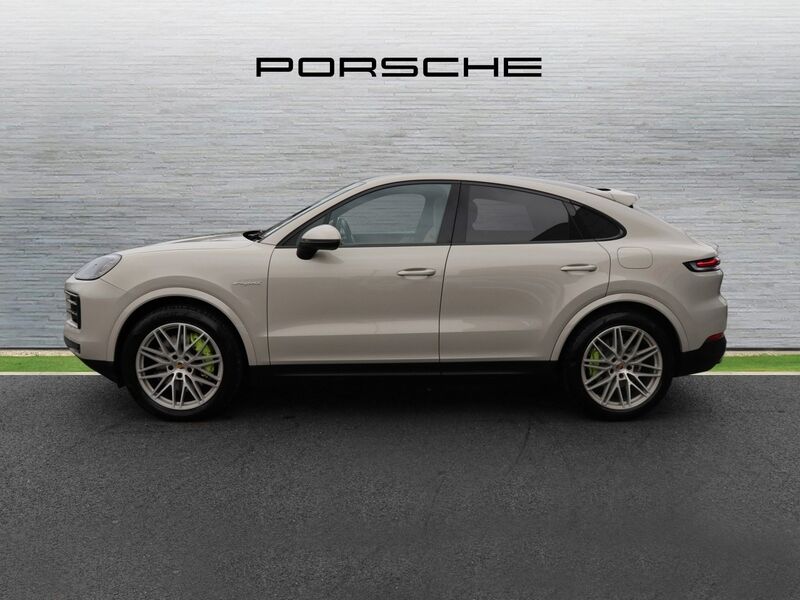 More views of Porsche Cayenne