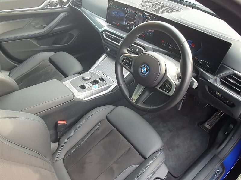 More views of BMW i4