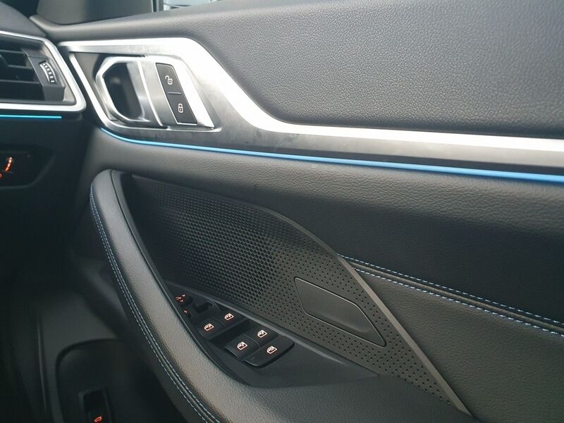 More views of BMW i4