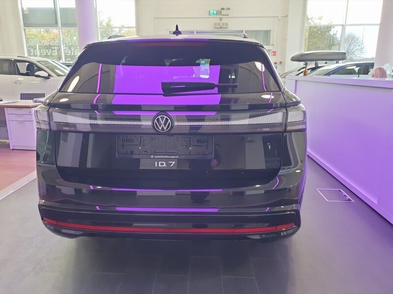 More views of Volkswagen ID.7