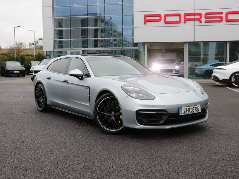 More views of Porsche Panamera