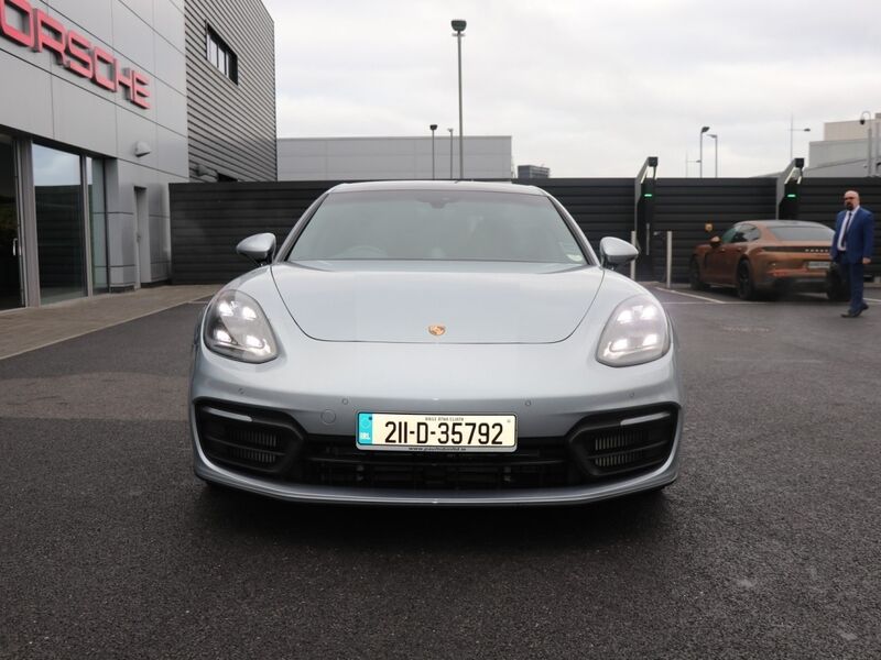 More views of Porsche Panamera