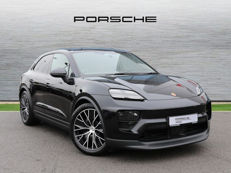 More views of Porsche Macan