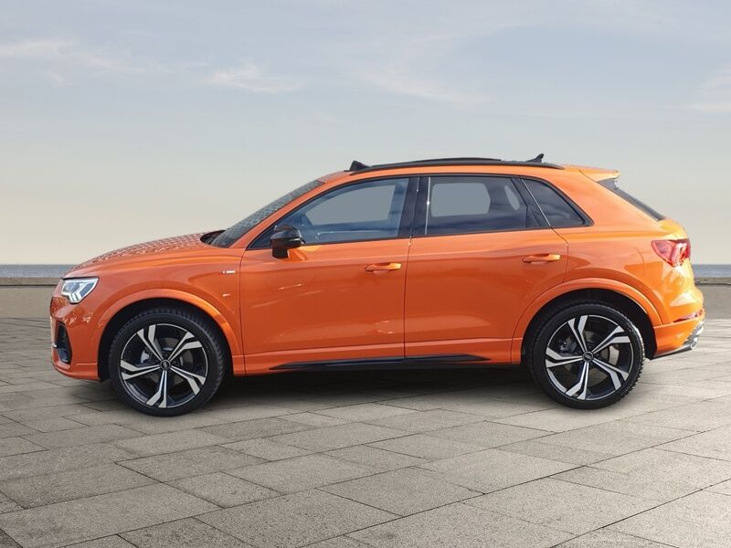 More views of Audi Q3