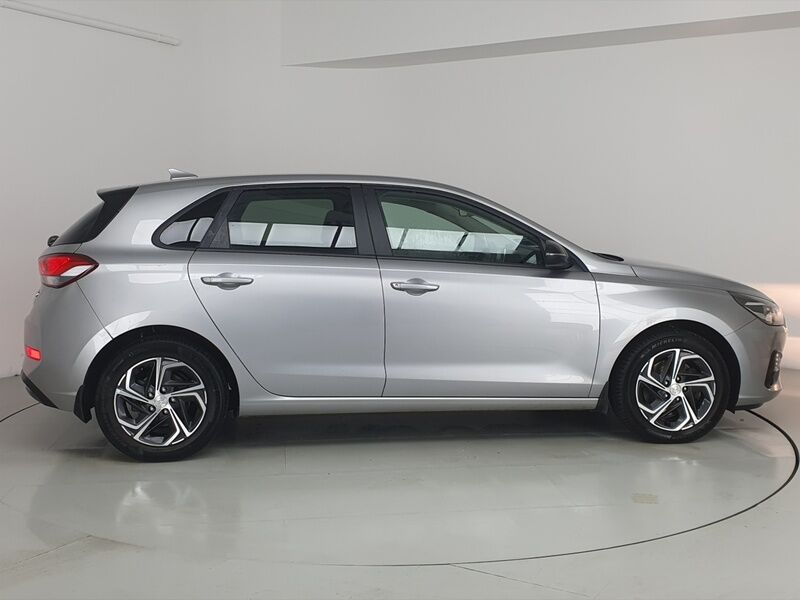 More views of Hyundai i30