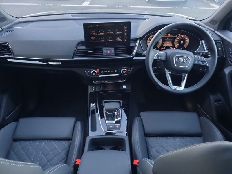 More views of Audi Q5