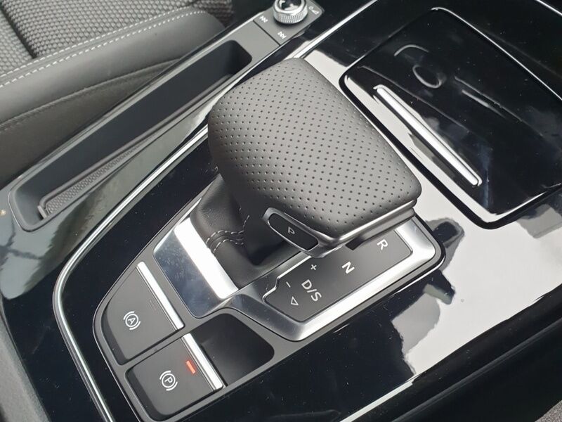 More views of Audi Q5