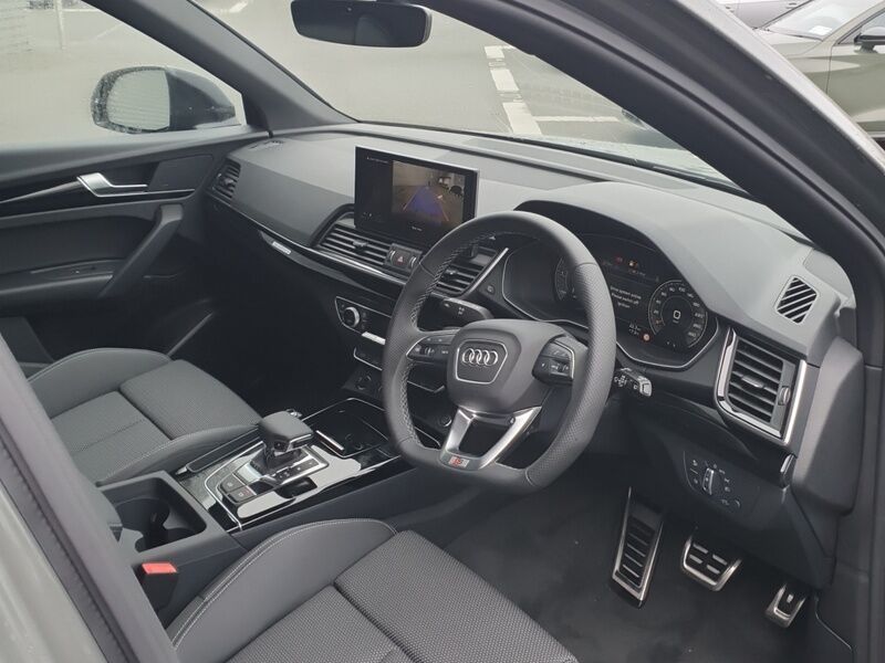 More views of Audi Q5