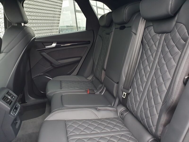 More views of Audi Q5