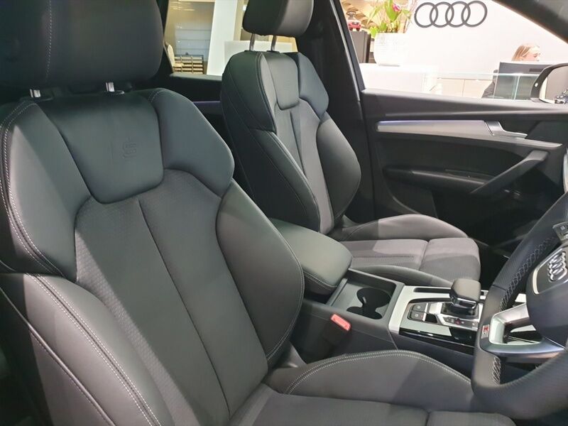 More views of Audi Q5