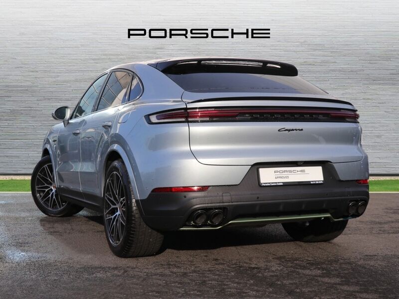 More views of Porsche Cayenne