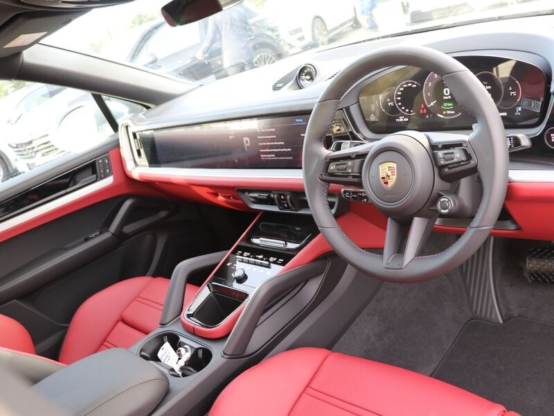 More views of Porsche Cayenne