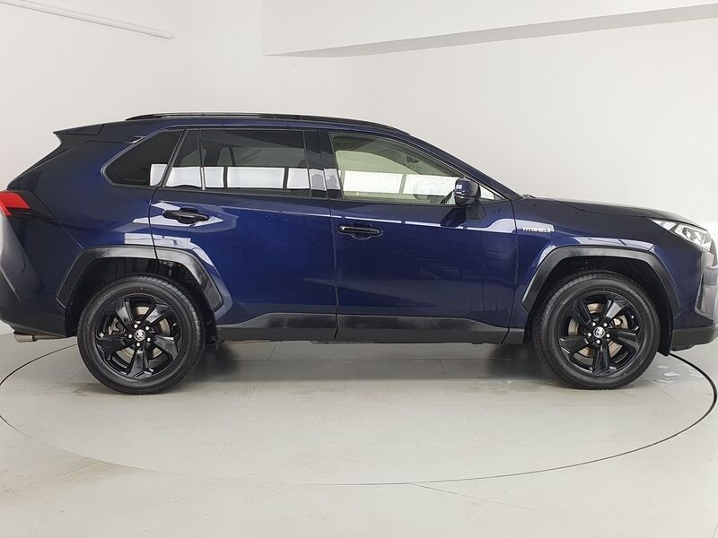 More views of Toyota Rav4