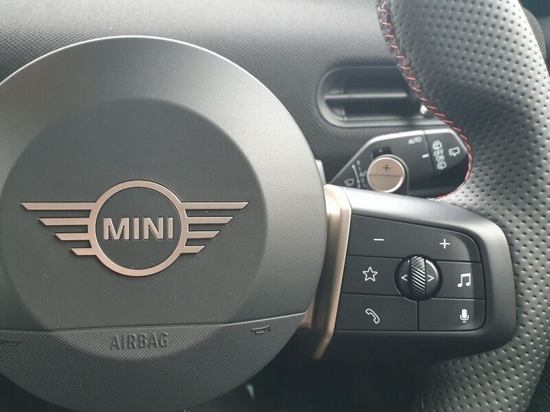 More views of MINI Hatch