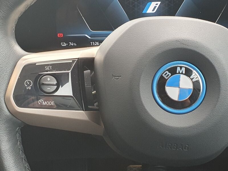 More views of BMW iX