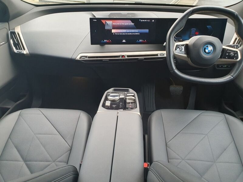 More views of BMW iX