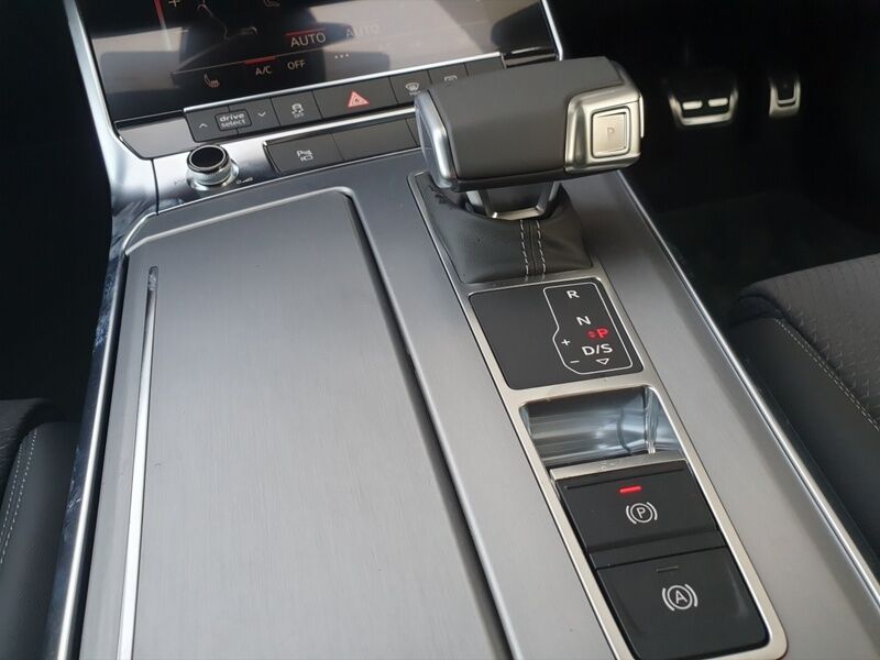 More views of Audi A6