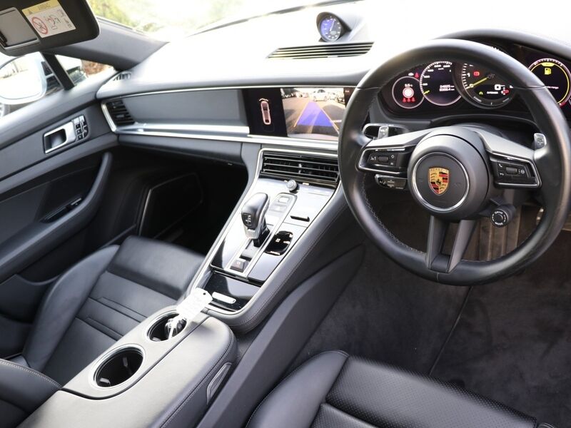 More views of Porsche Panamera