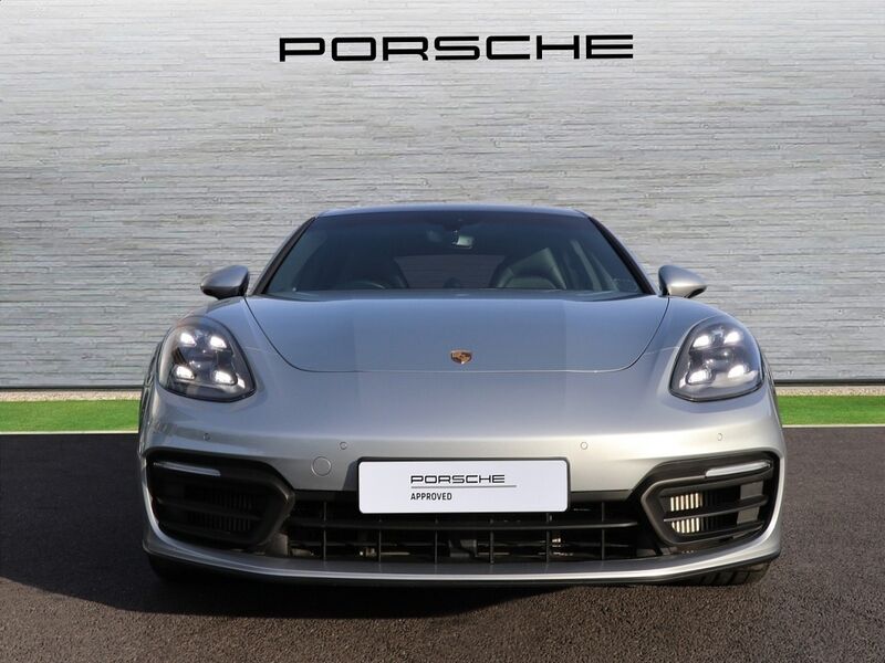 More views of Porsche Panamera