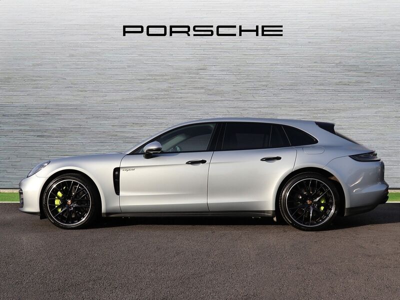 More views of Porsche Panamera