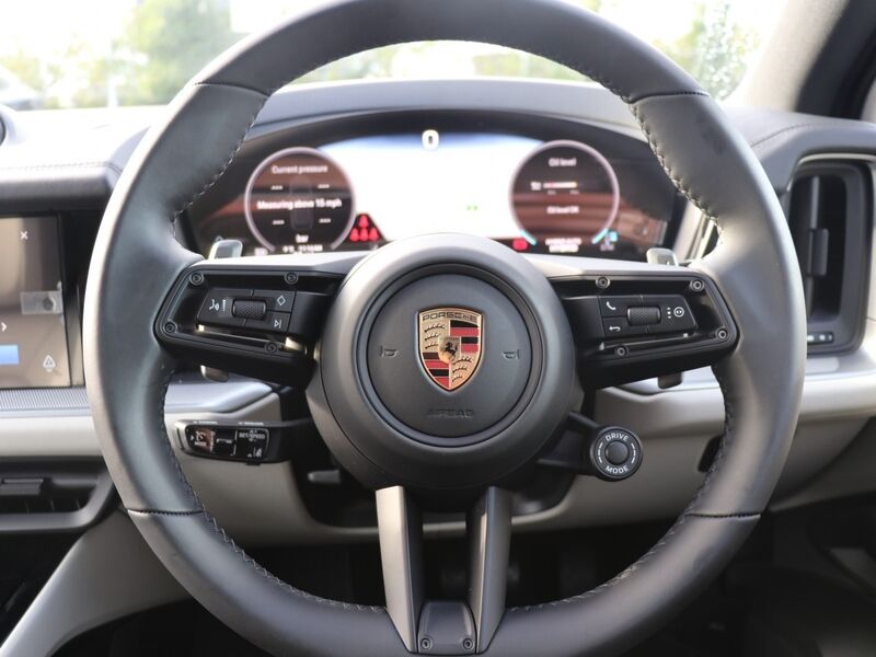 More views of Porsche Cayenne