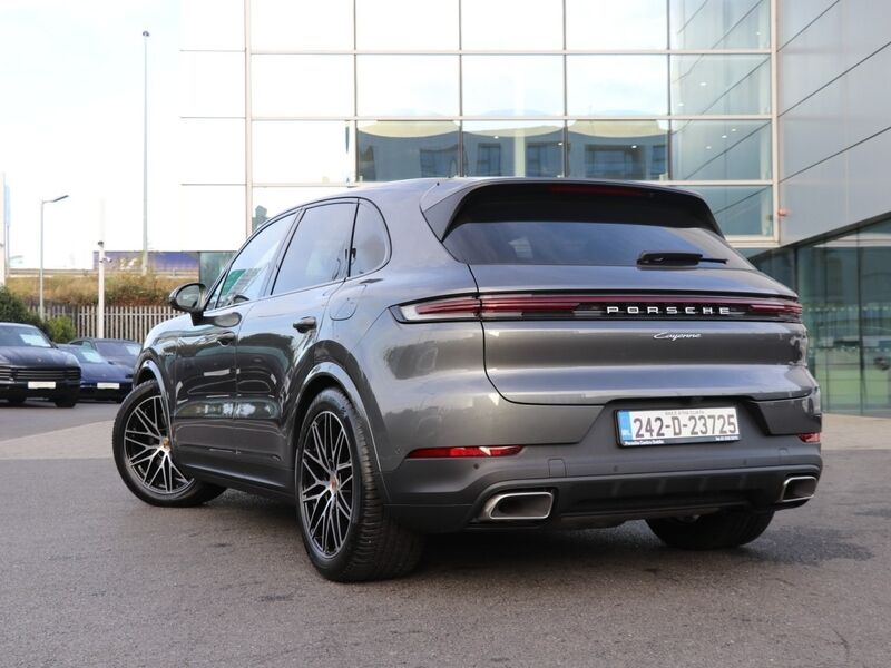 More views of Porsche Cayenne