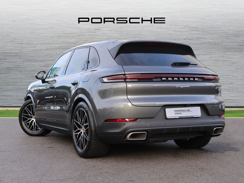 More views of Porsche Cayenne