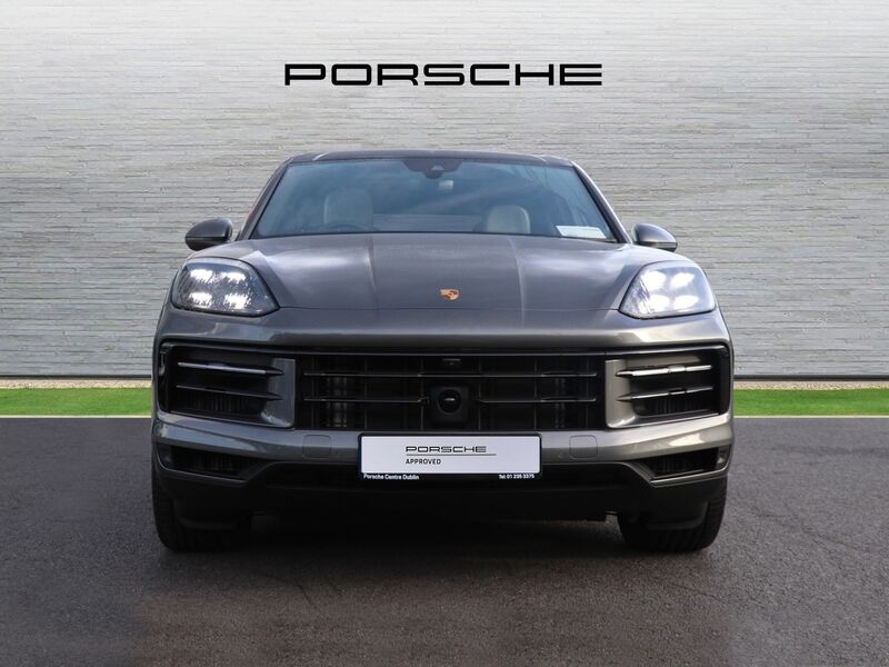 More views of Porsche Cayenne