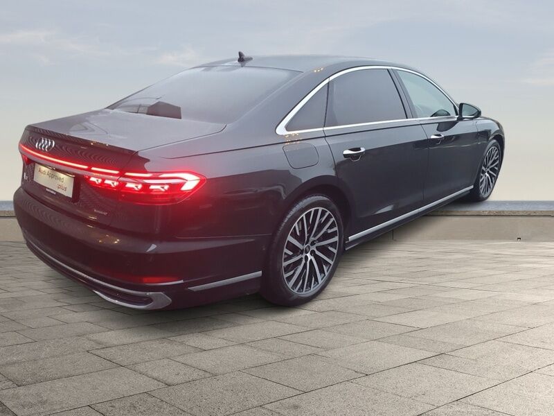 More views of Audi A8