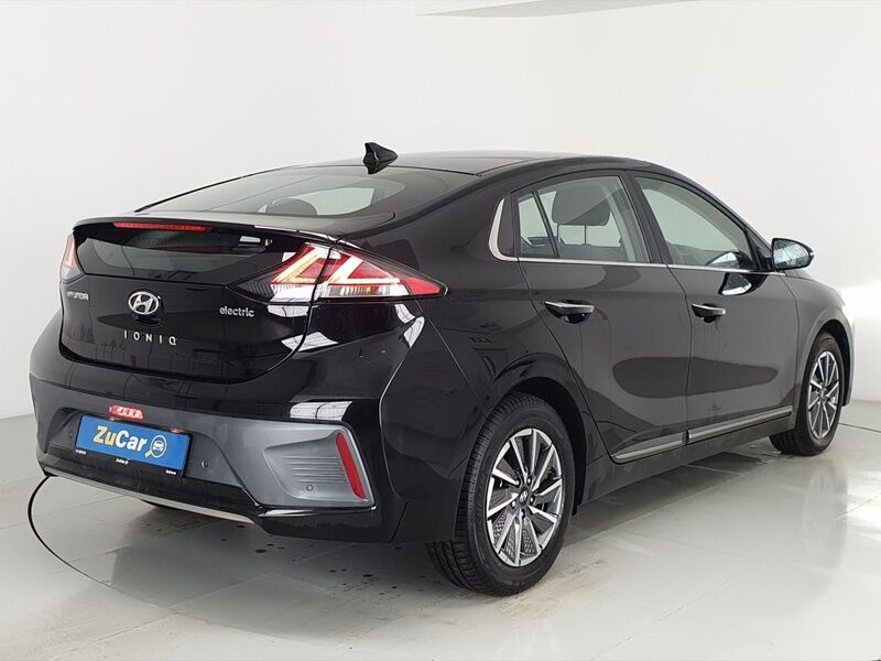 More views of Hyundai Ioniq