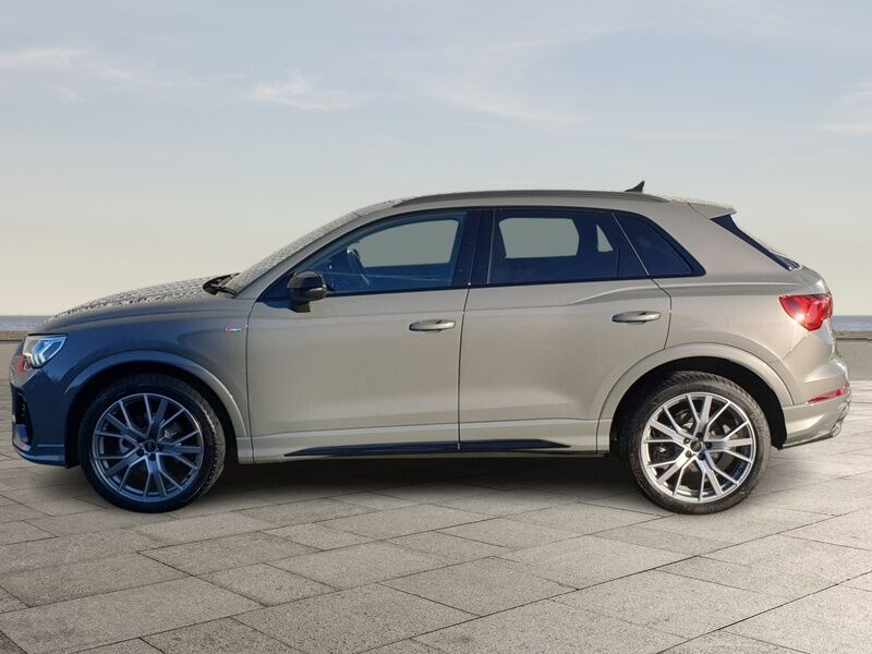 More views of Audi Q3