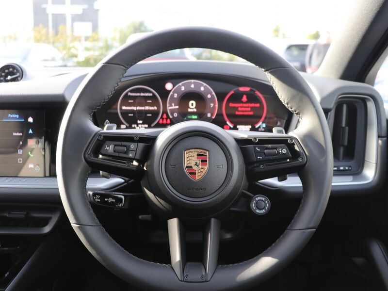 More views of Porsche Cayenne