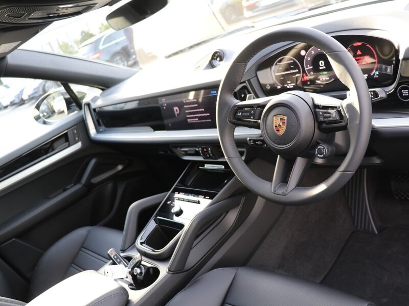 More views of Porsche Cayenne