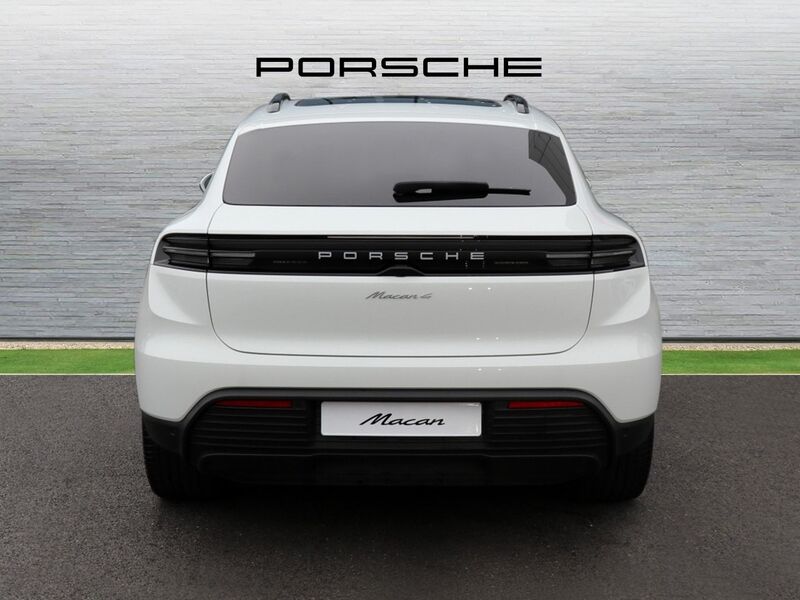 More views of Porsche Macan