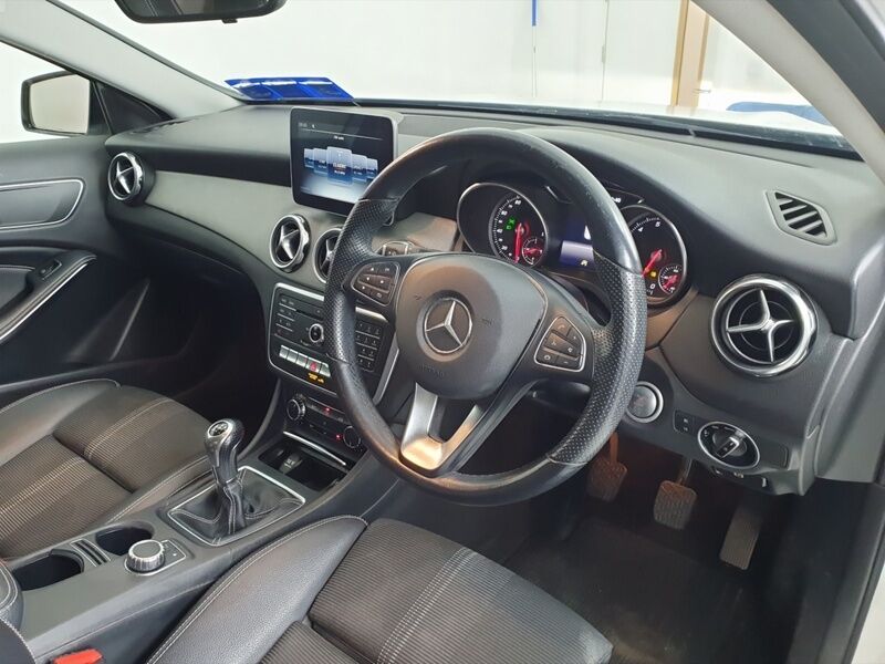 More views of Mercedes-Benz GLA-Class