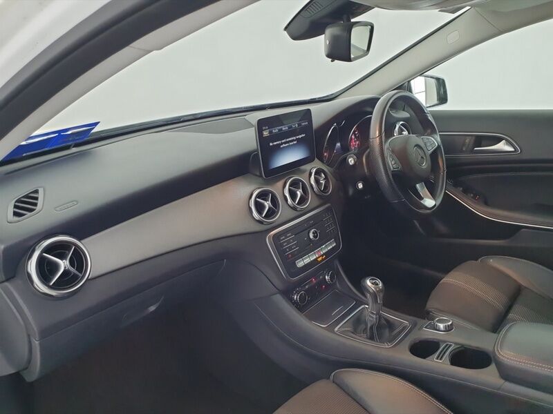 More views of Mercedes-Benz GLA-Class