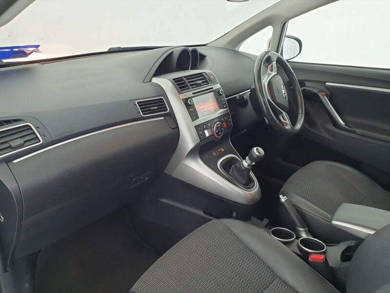 More views of Toyota Verso