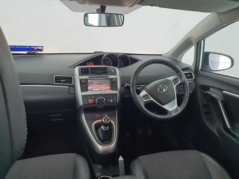 More views of Toyota Verso